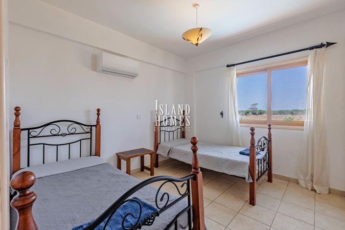 Image No.21-3 Bed Villa / Detached for sale