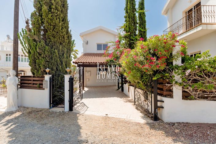 Image No.5-3 Bed Villa / Detached for sale