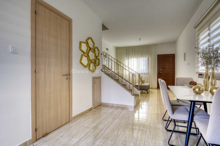 Image No.1-2 Bed Townhouse for sale