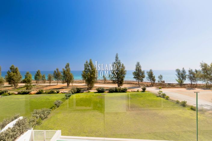 Image No.17-7 Bed Villa / Detached for sale