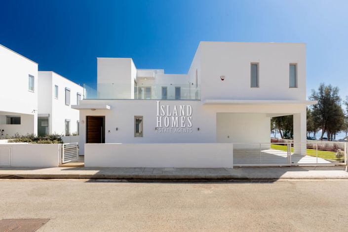 Image No.50-7 Bed Villa / Detached for sale