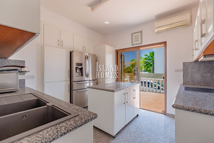 Image No.14-3 Bed Villa / Detached for sale