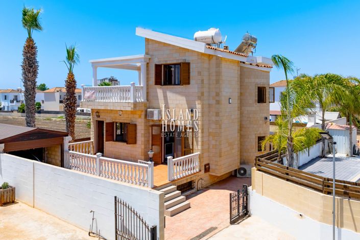 Image No.16-3 Bed Villa / Detached for sale