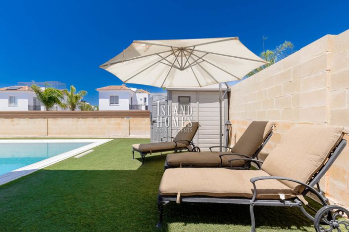 Image No.17-3 Bed Villa / Detached for sale