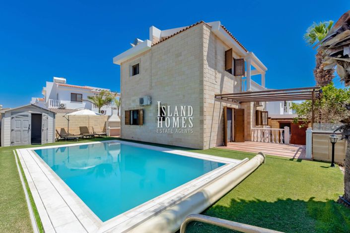 Image No.3-3 Bed Villa / Detached for sale