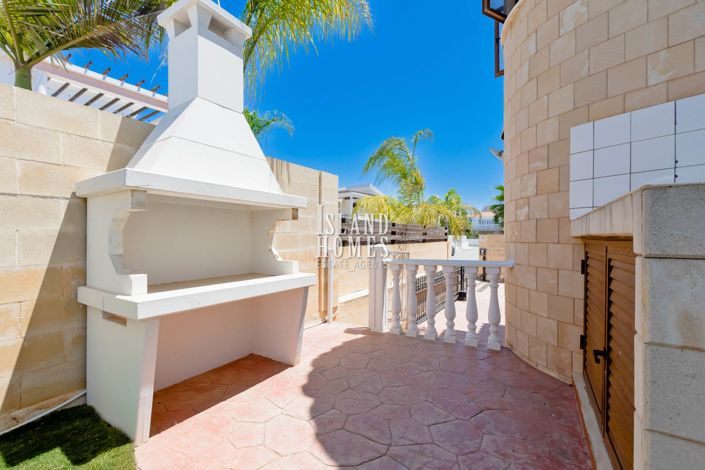 Image No.23-3 Bed Villa / Detached for sale