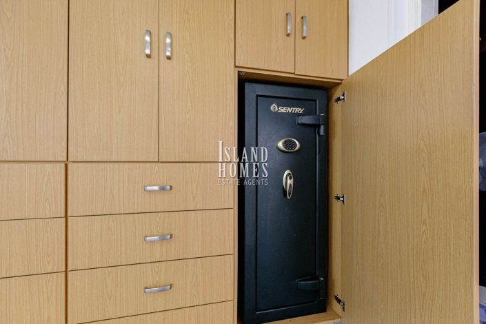 Image No.26-3 Bed Villa / Detached for sale