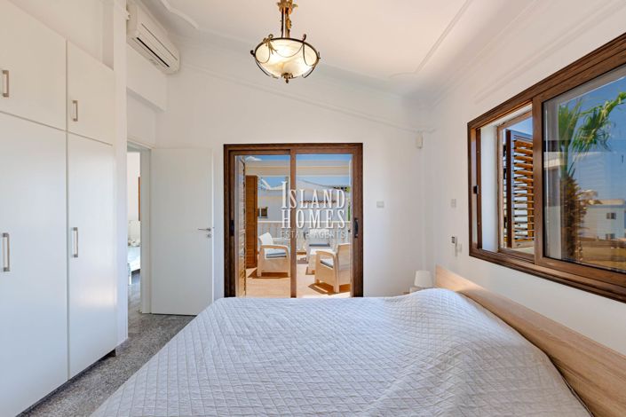 Image No.41-3 Bed Villa / Detached for sale