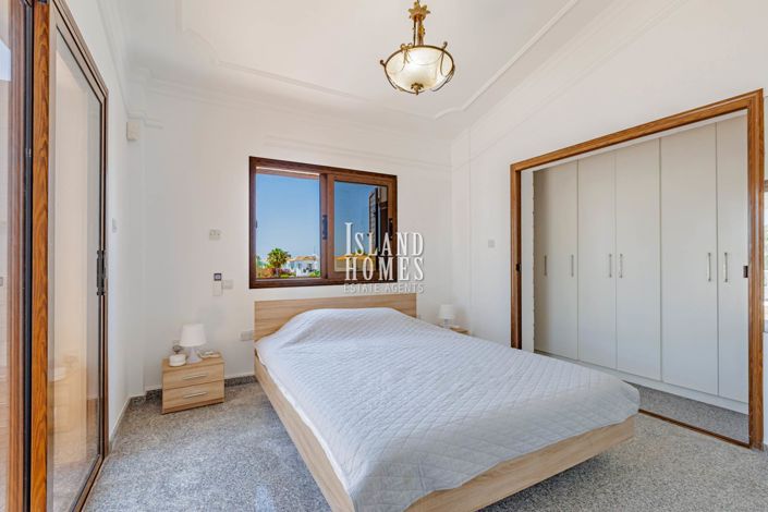 Image No.42-3 Bed Villa / Detached for sale