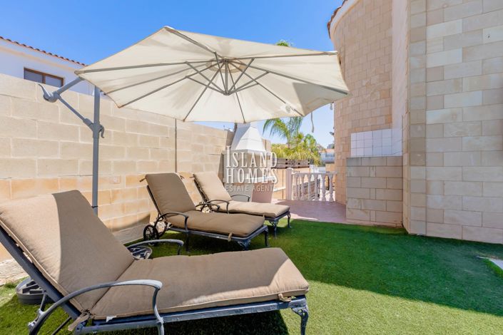 Image No.46-3 Bed Villa / Detached for sale