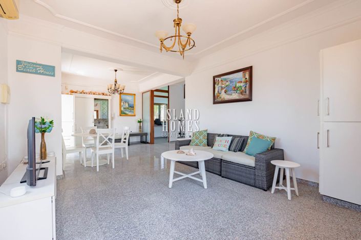 Image No.10-3 Bed Villa / Detached for sale