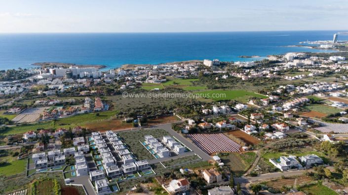 Image No.5-4 Bed Property for sale