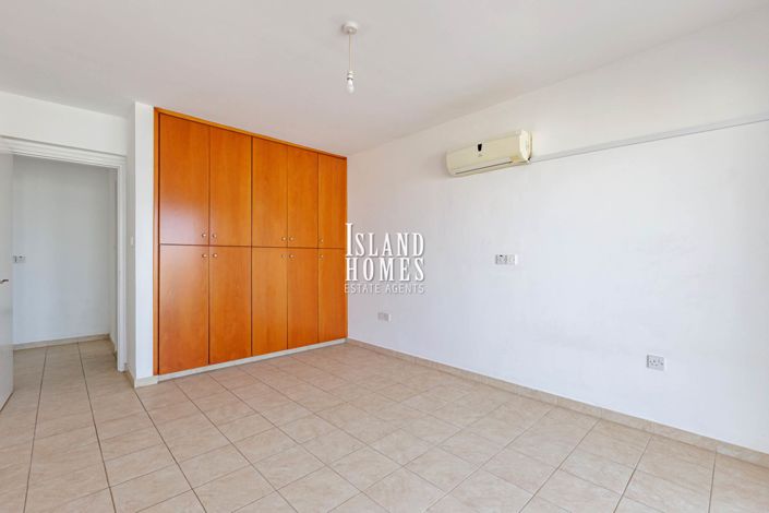 Image No.10-1 Bed Apartment for sale