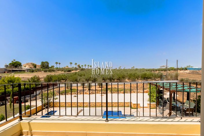 Image No.24-4 Bed Villa / Detached for sale