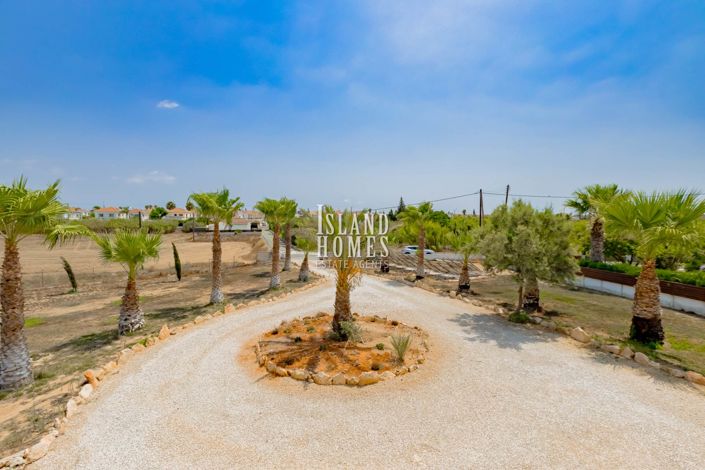 Image No.30-4 Bed Villa / Detached for sale