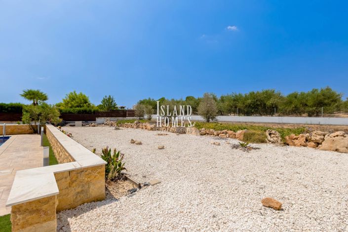 Image No.37-4 Bed Villa / Detached for sale