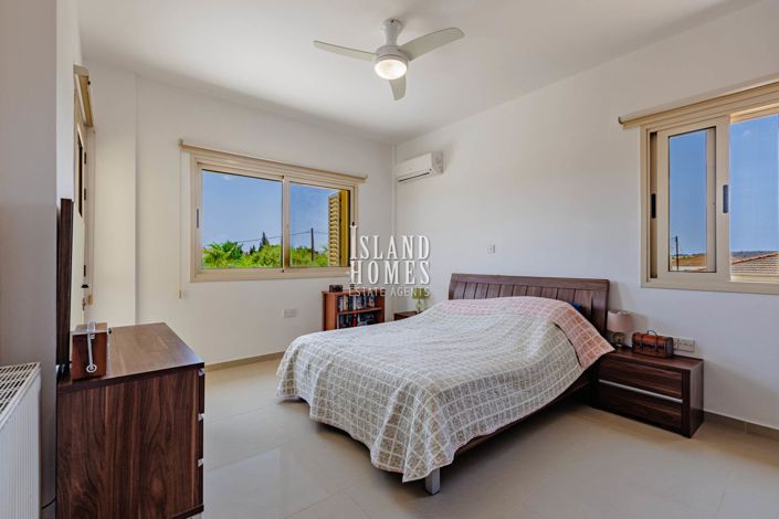 Image No.38-4 Bed Villa / Detached for sale