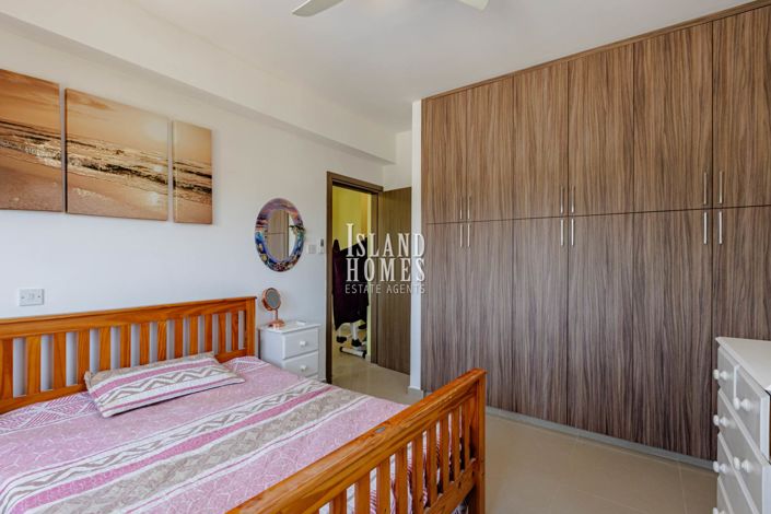 Image No.45-4 Bed Villa / Detached for sale