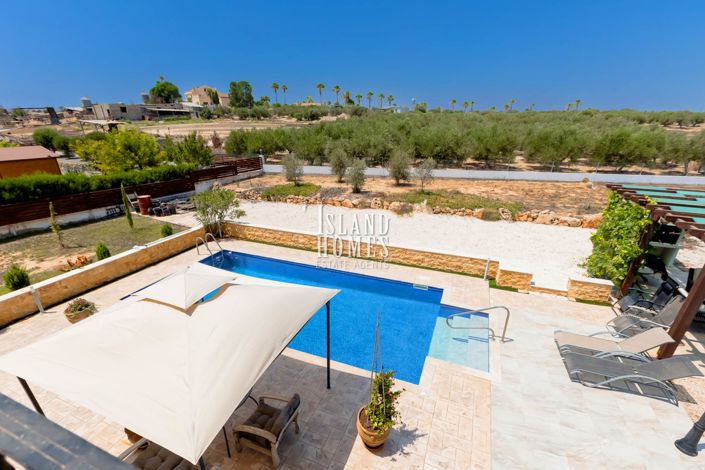 Image No.46-4 Bed Villa / Detached for sale