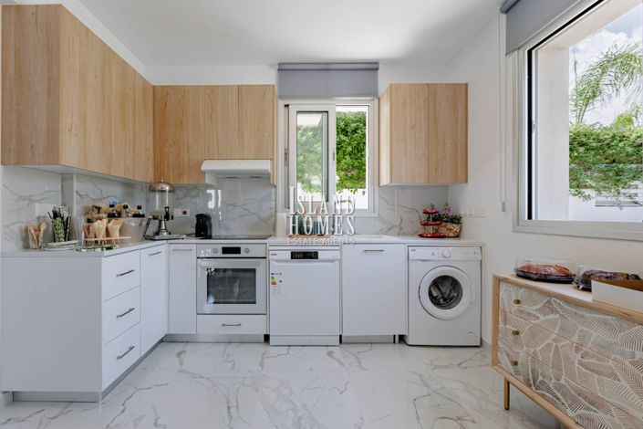 Image No.5-3 Bed Villa / Detached for sale