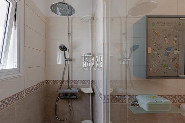 Image No.19-2 Bed Villa for sale