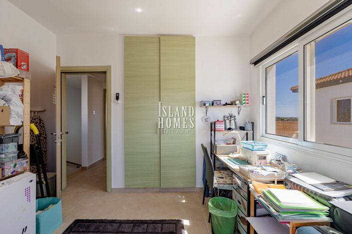 Image No.22-2 Bed Villa for sale