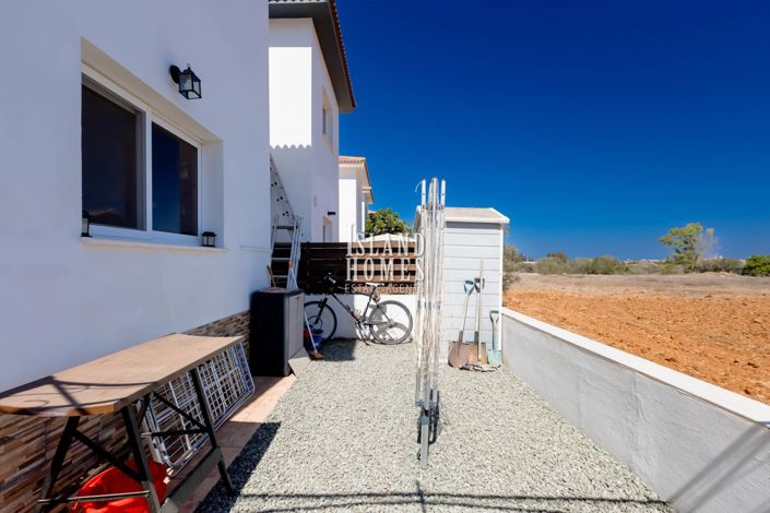 Image No.25-2 Bed Villa for sale