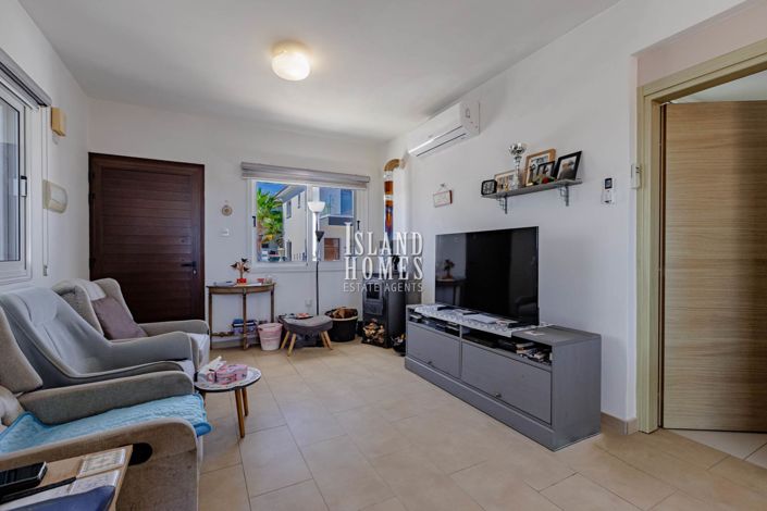 Image No.9-2 Bed Villa for sale