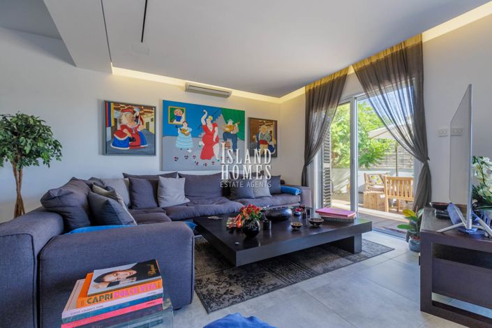 Image No.3-3 Bed Villa for sale