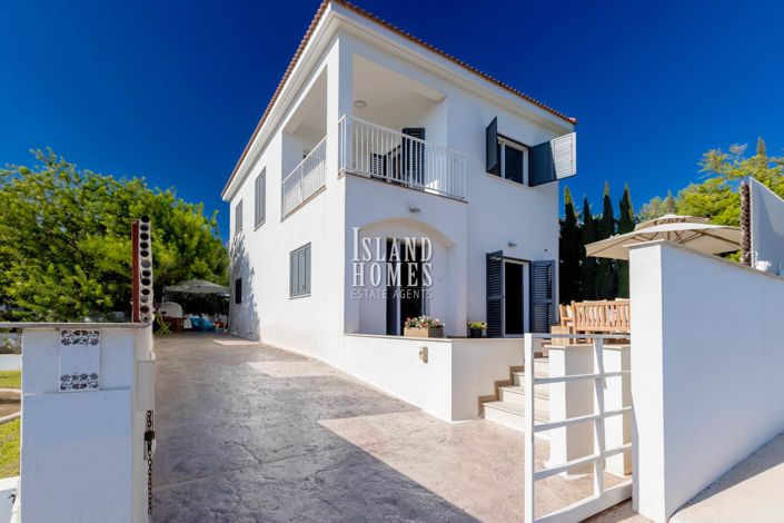 Image No.24-3 Bed Villa for sale