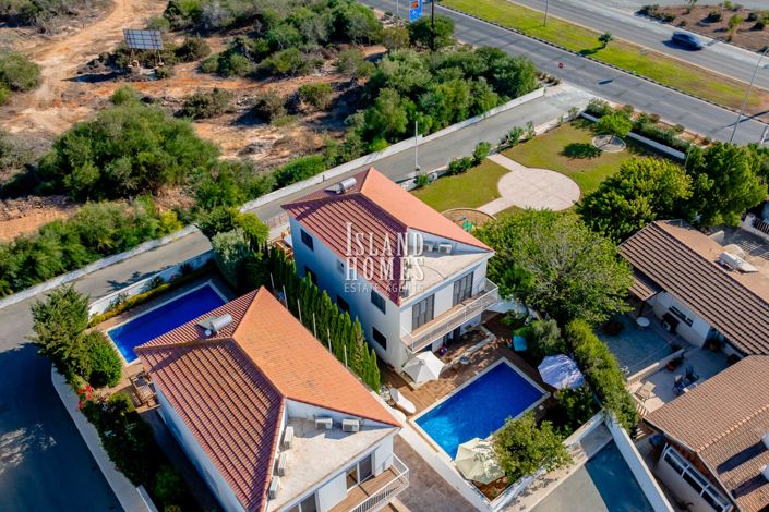 Image No.4-3 Bed Villa for sale