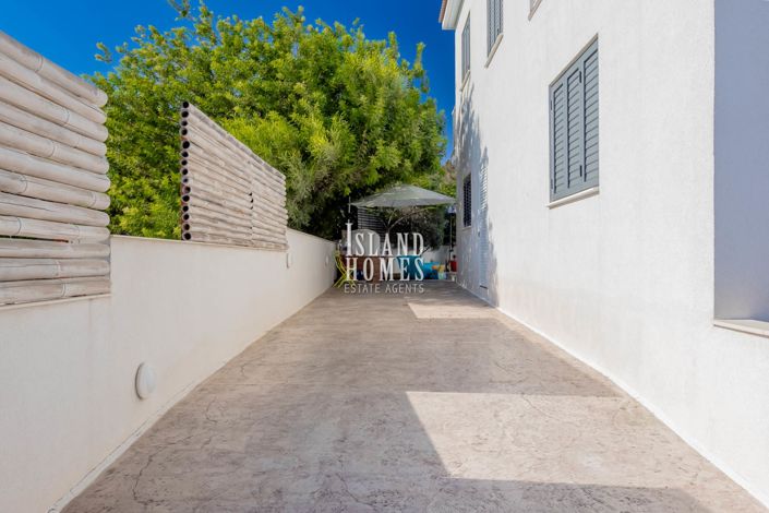 Image No.44-3 Bed Villa for sale