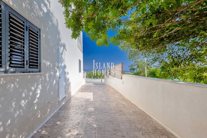 Image No.47-3 Bed Villa for sale