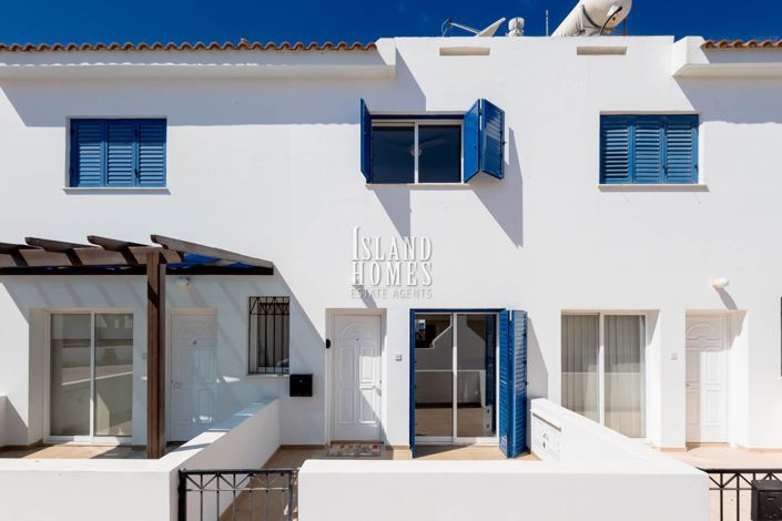 Image No.2-2 Bed Townhouse for sale