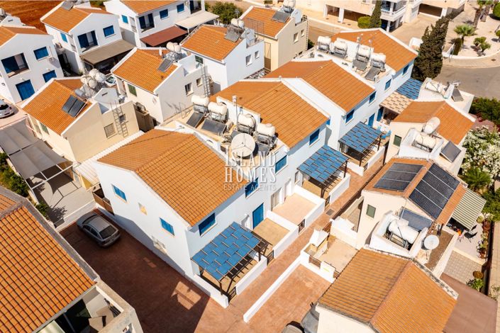 Image No.22-2 Bed Townhouse for sale