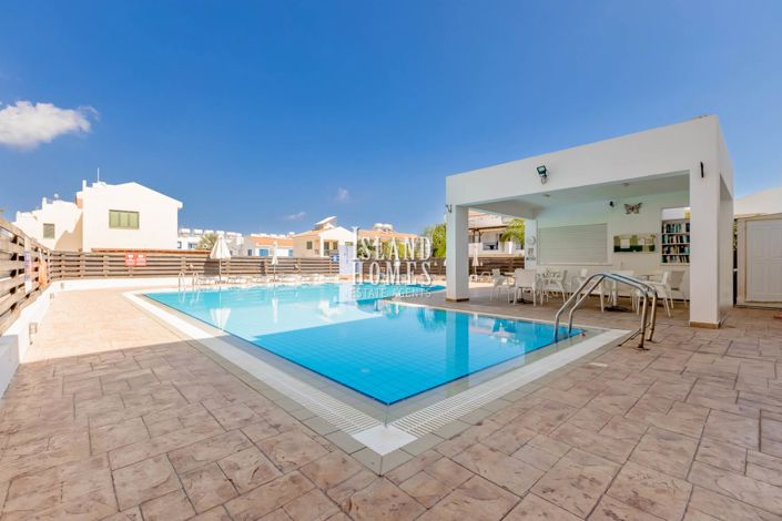 Image No.23-2 Bed Townhouse for sale