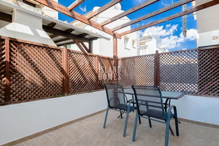 Image No.4-2 Bed Townhouse for sale