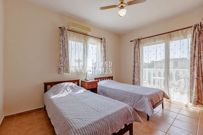 Image No.24-3 Bed Villa for sale