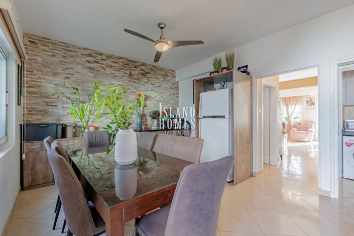 Image No.11-3 Bed Semi-Detached for sale