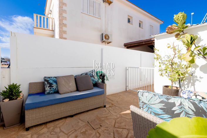 Image No.24-3 Bed Semi-Detached for sale