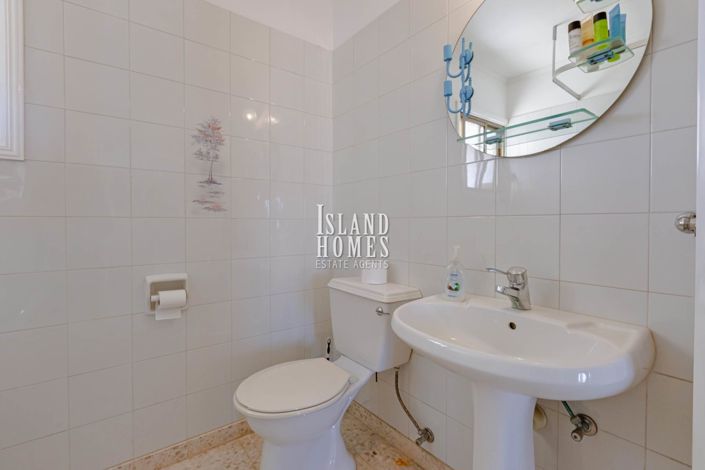 Image No.15-5 Bed House for sale