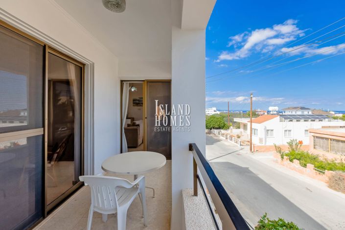 Image No.19-5 Bed House for sale