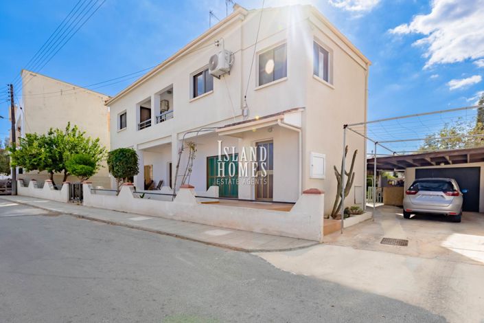 Image No.20-5 Bed House for sale