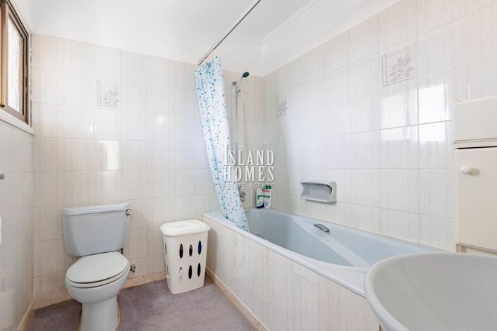 Image No.28-5 Bed House for sale