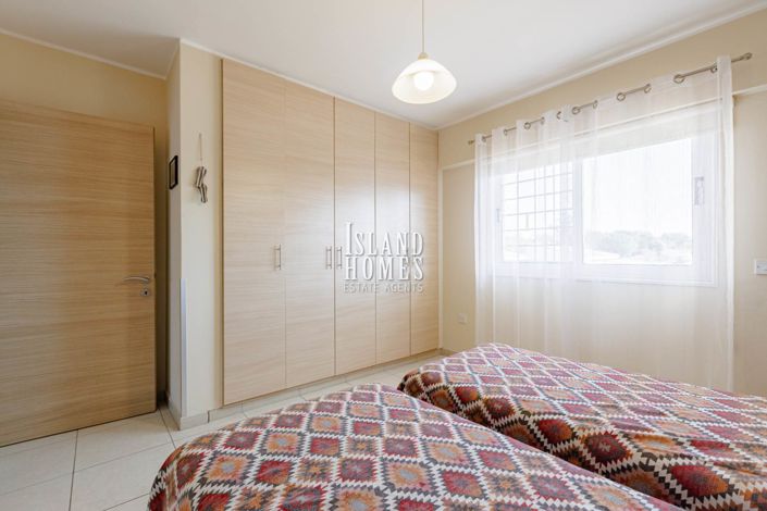 Image No.22-2 Bed Apartment for sale