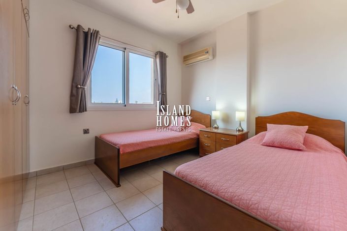 Image No.21-2 Bed Apartment for sale