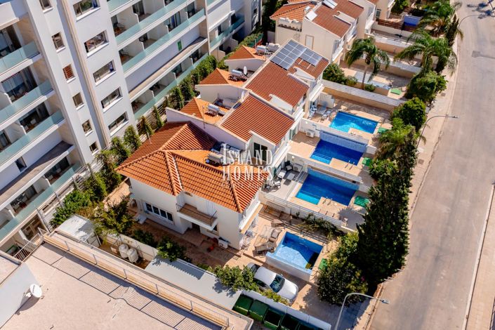 Image No.19-2 Bed Townhouse for sale