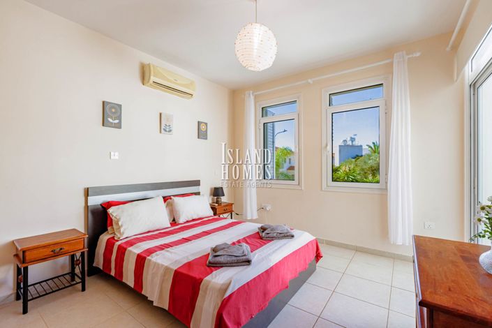 Image No.21-2 Bed Townhouse for sale