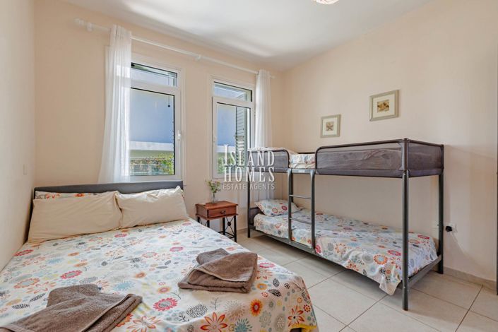 Image No.30-2 Bed Townhouse for sale