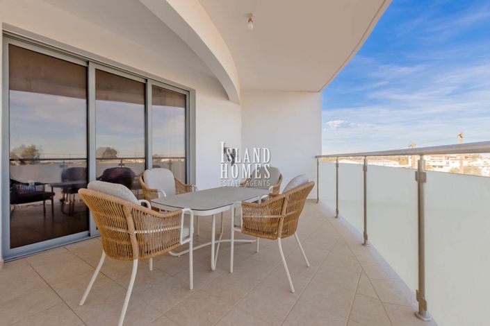 Image No.3-3 Bed Apartment for sale